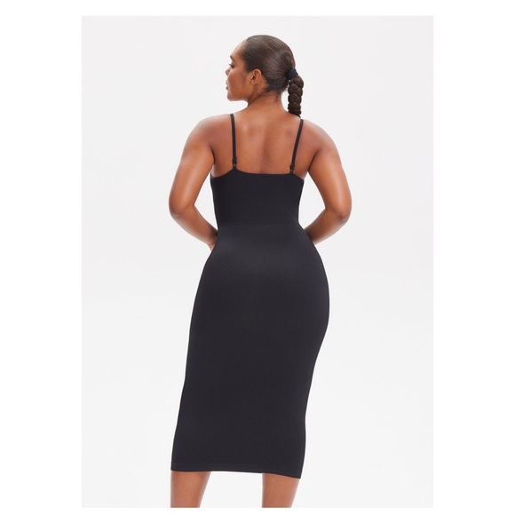Women’s Black Spaghetti Strap Sculpting Midi Dress in Black | Size XL/XXL - Picture 11 of 11